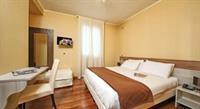 Atelier Hotel Classic Гардоне Ривьера Экстерьер фото